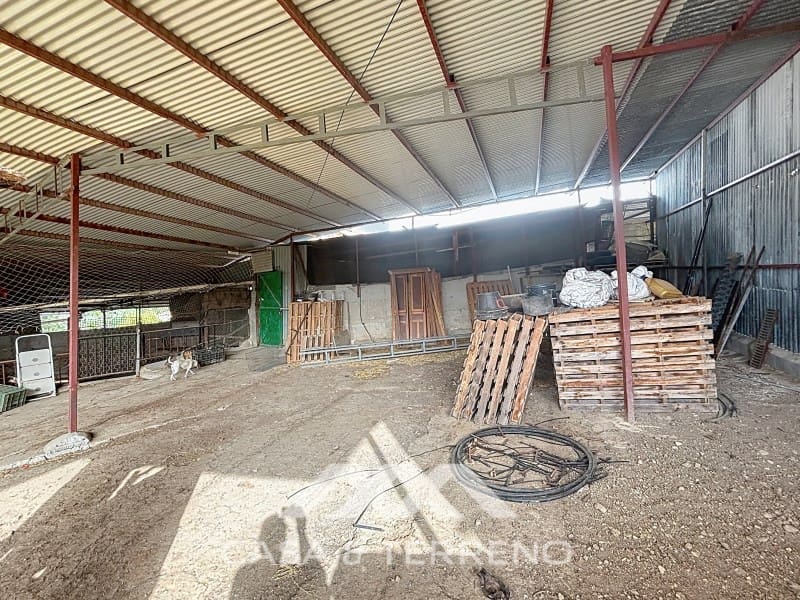 8 makuuhuone Huvila myytävänä paikassa El Burgo - 400 000 € (Ref: 9996862)