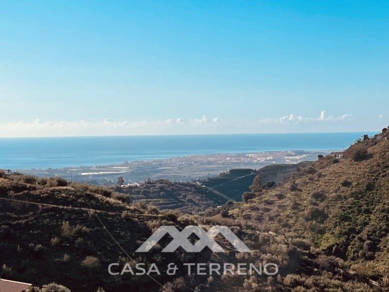 Chalet de 4 habitaciones en Arenas en venta con piscina - 699.999 € (Ref: 9999579)