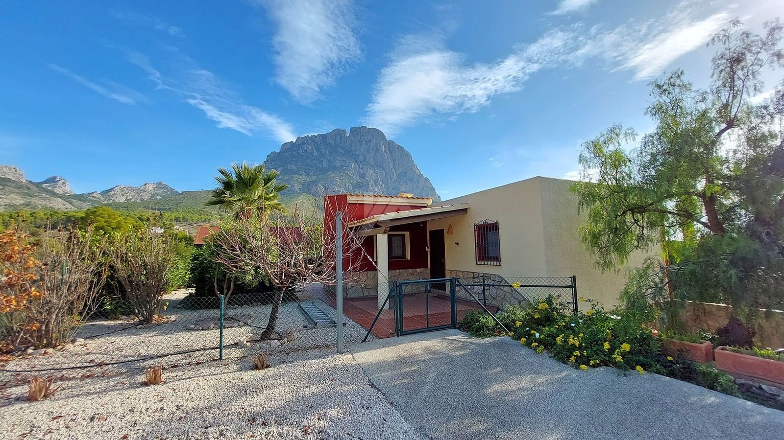 3 soveværelse Finca/Landehus til salg i Finestrat med swimmingpool garage - € 849.000 (Ref: 10014274)
