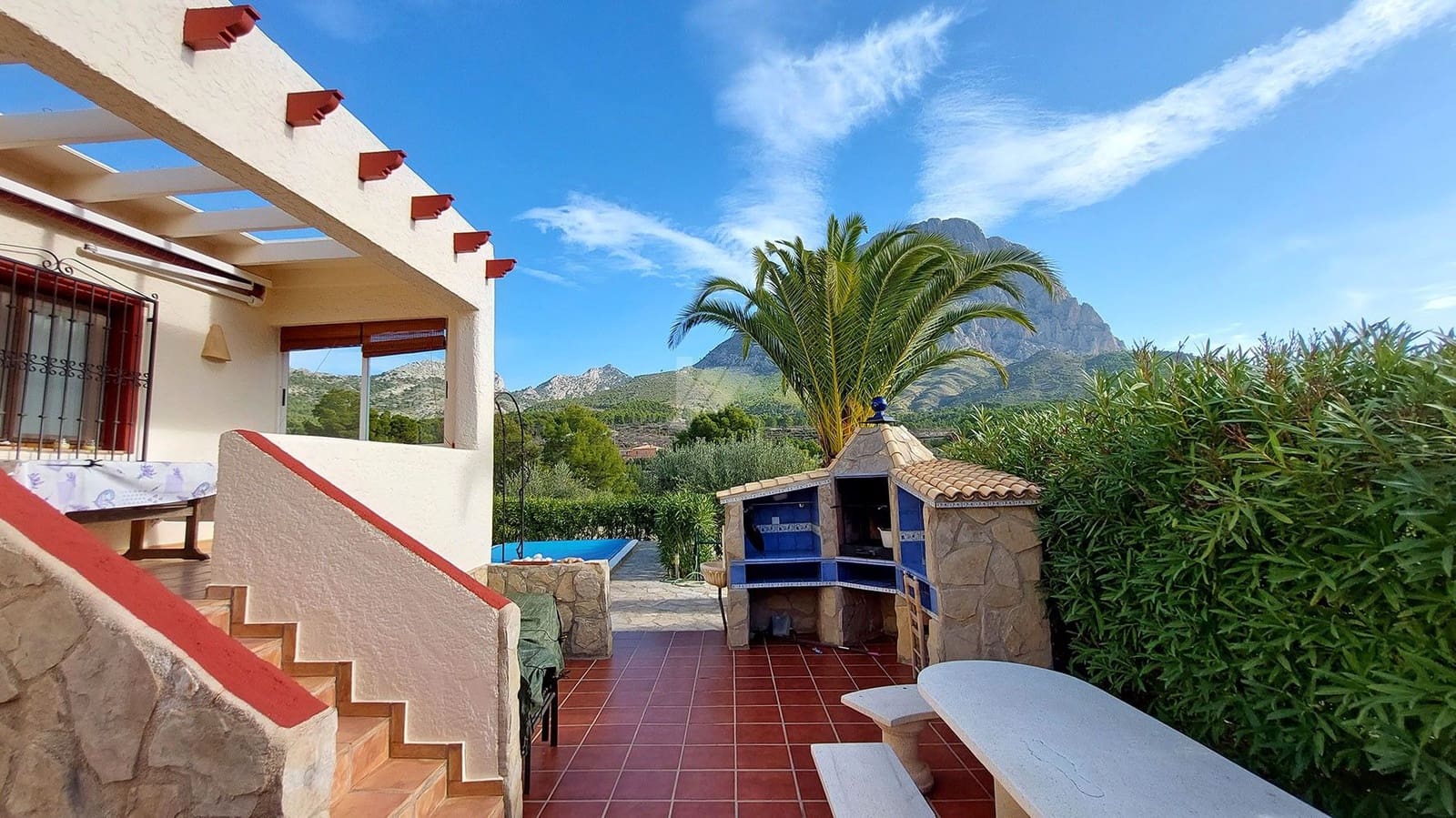3 soveværelse Finca/Landehus til salg i Finestrat med swimmingpool garage - € 849.000 (Ref: 10014274)