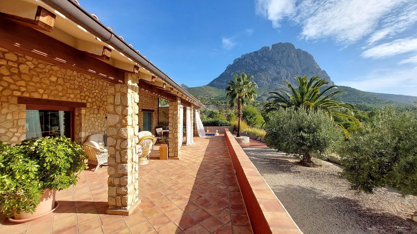 3 soveværelse Finca/Landehus til salg i Finestrat med swimmingpool garage - € 849.000 (Ref: 10014274)