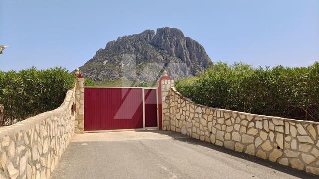 3 bedroom Finca/Country House for sale in Finestrat Pueblo, Finestrat with pool garage - € 849,000 (Ref: 10014274)