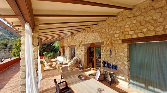 3 bedroom Finca/Country House for sale in Finestrat Pueblo, Finestrat with pool garage - € 849,000 (Ref: 10014274)