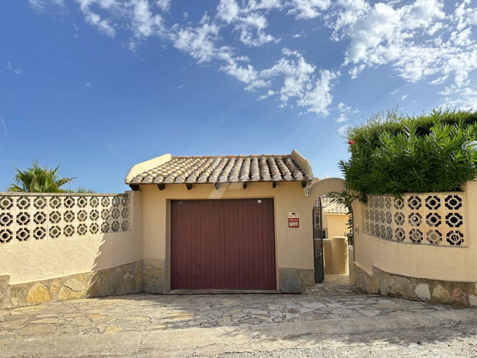 3 sovrum Villa till salu i Cumbre del Sol med pool garage - 720 000 € (Ref: 10035648)