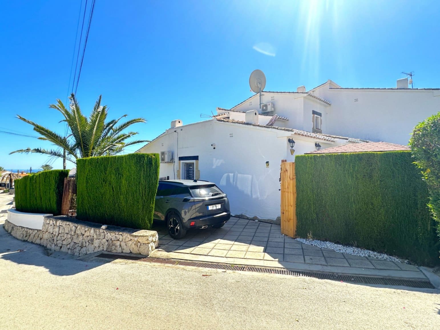 3 quarto Moradia Geminada para venda em Moraira com piscina garagem - 499 000 € (Ref: 10082016)