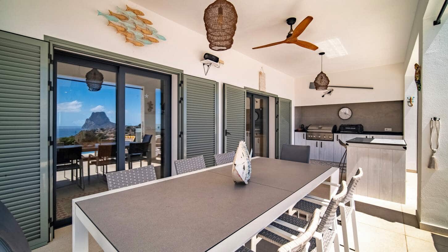 4 makuuhuone Huvila myytävänä paikassa Calpe / Calp mukana uima-altaan 
autotalli - 1 495 000 € (Ref: 10086794)