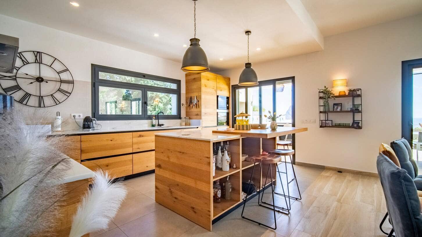 4 makuuhuone Huvila myytävänä paikassa Calpe / Calp mukana uima-altaan 
autotalli - 1 495 000 € (Ref: 10086794)