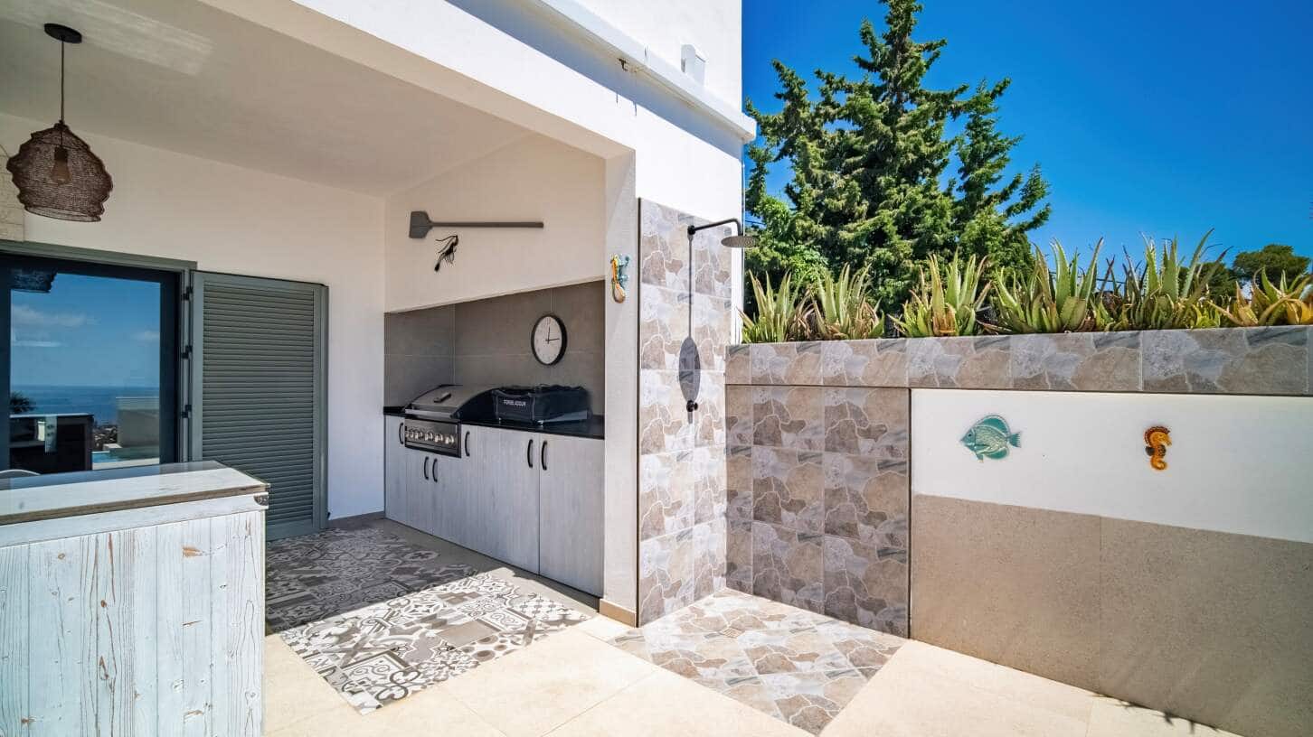 4 makuuhuone Huvila myytävänä paikassa Calpe / Calp mukana uima-altaan 
autotalli - 1 495 000 € (Ref: 10086794)