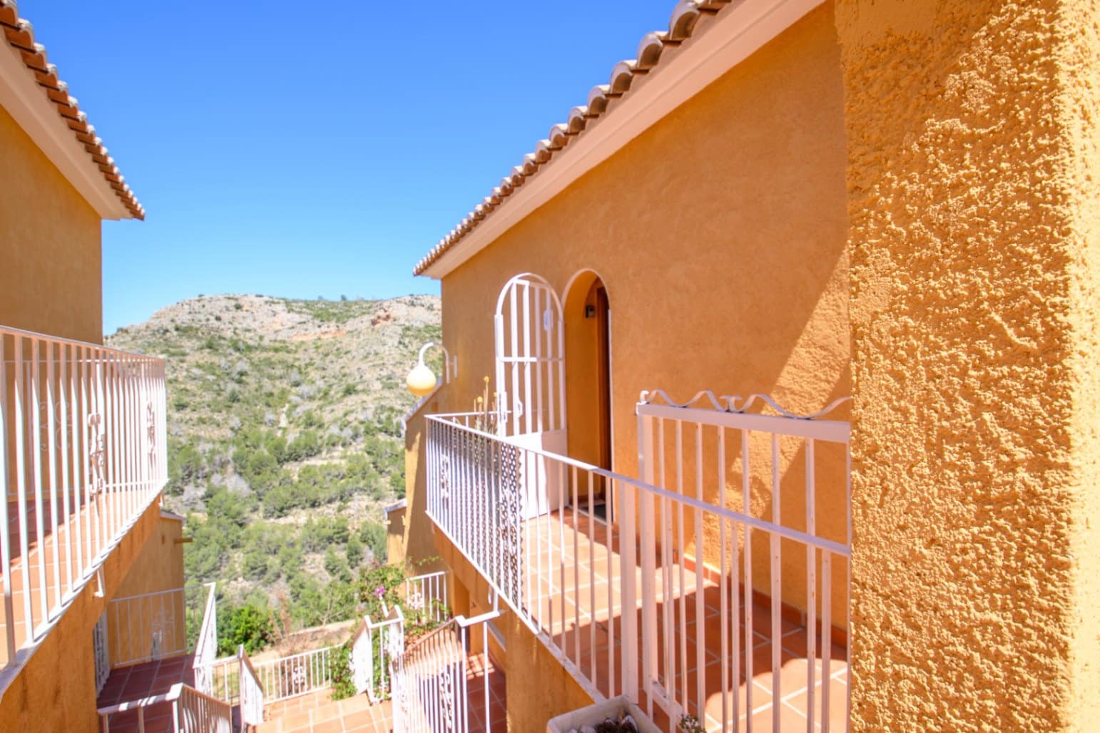 2 soverom Leilighet til salgs i Cumbre del Sol med svømmebasseng garasje - € 220 000 (Ref: 10086797)
