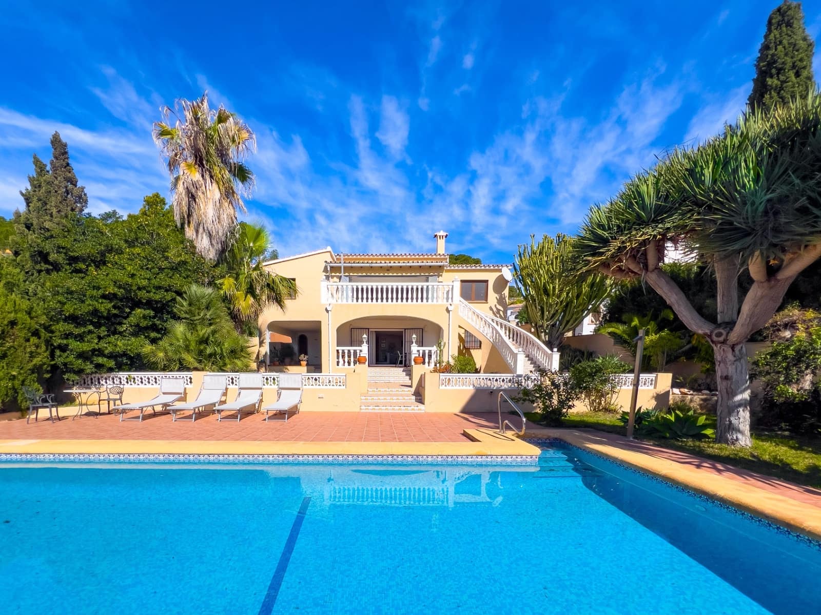 Chalet de 2 habitaciones en Moraira en venta con piscina garaje - 1.425.000 € (Ref: 10086814)
