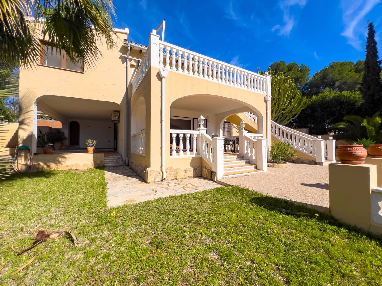 Chalet de 2 habitaciones en Moraira en venta con piscina garaje - 1.425.000 € (Ref: 10086814)