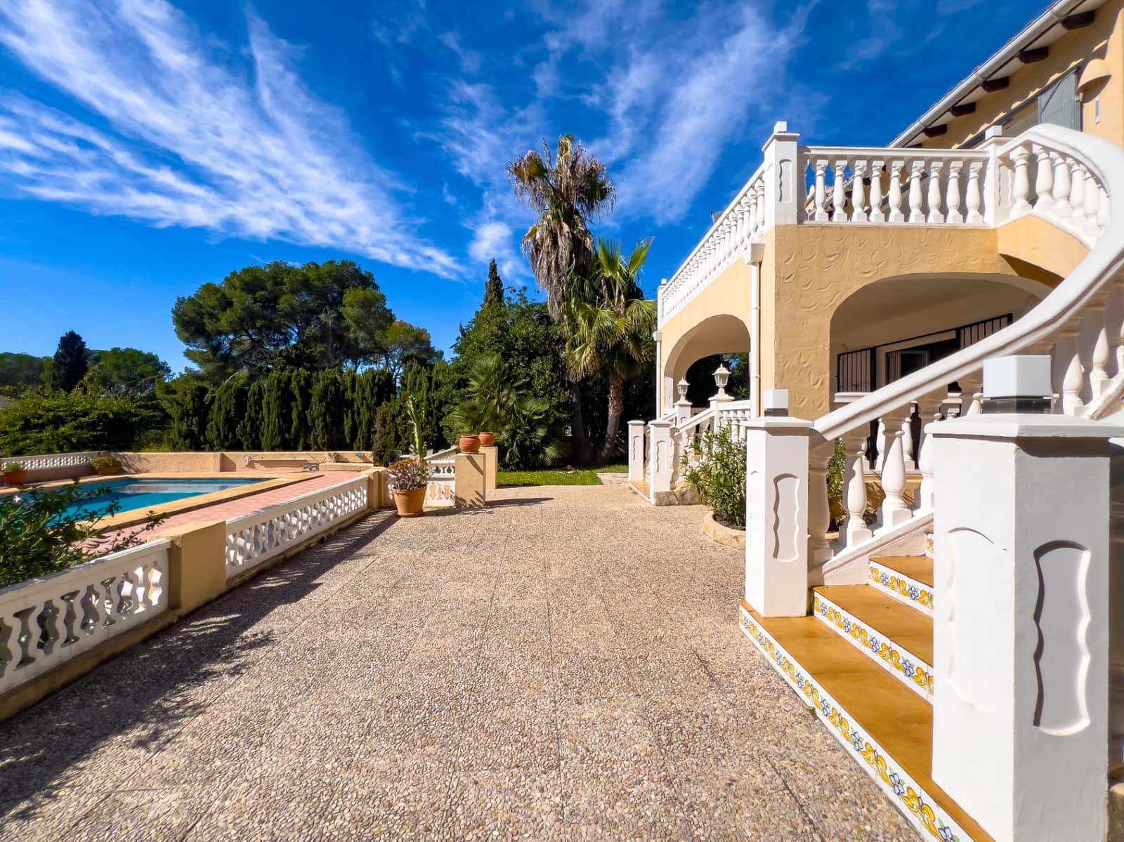 Chalet de 2 habitaciones en Moraira en venta con piscina garaje - 1.425.000 € (Ref: 10086814)