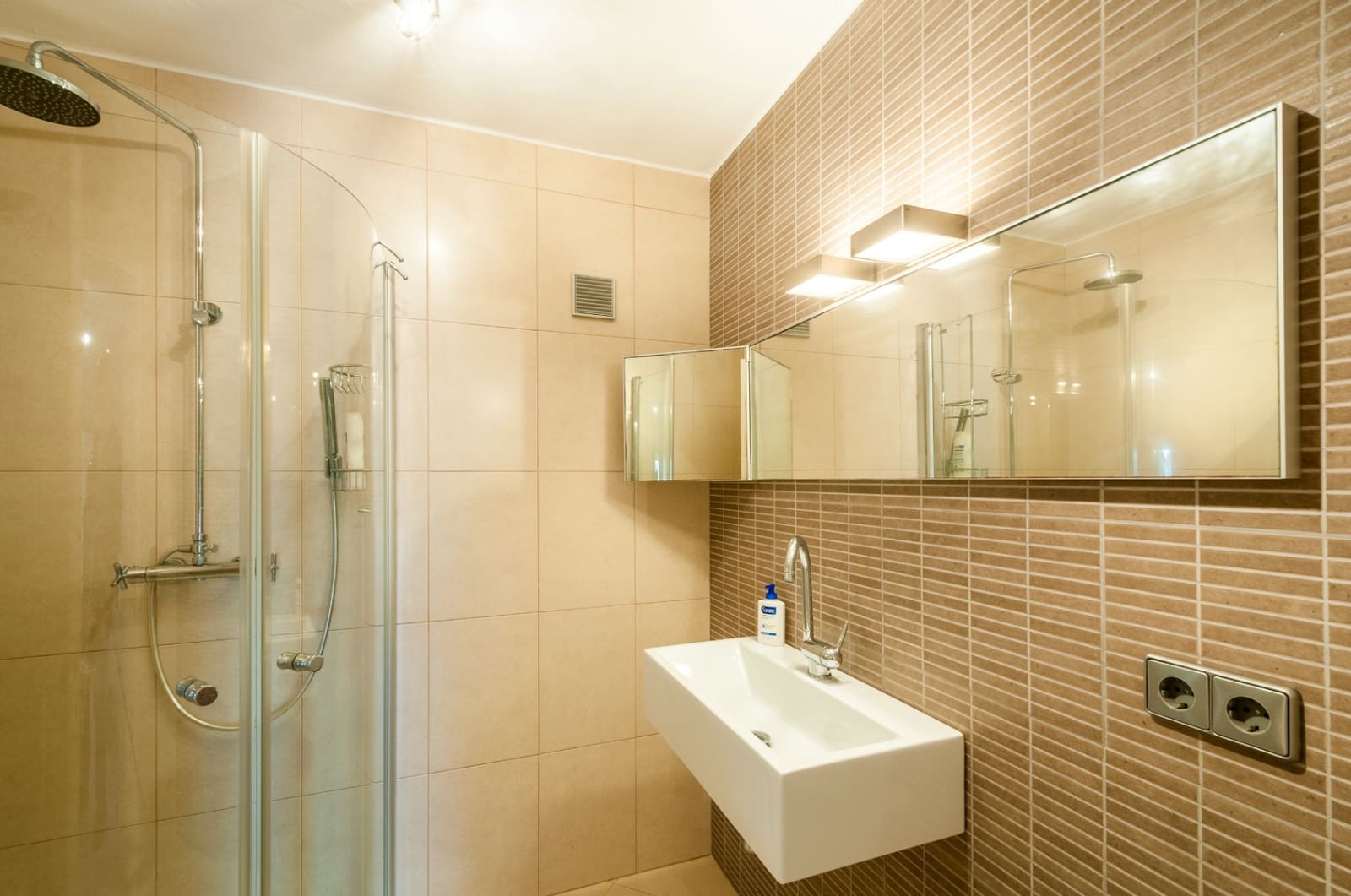 Chalet de 2 habitaciones en Moraira en venta con piscina garaje - 1.425.000 € (Ref: 10086814)