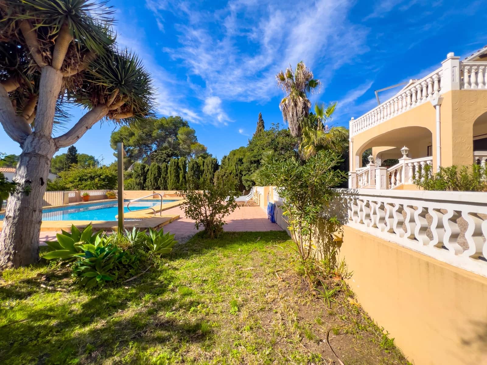 Chalet de 2 habitaciones en Moraira en venta con piscina garaje - 1.425.000 € (Ref: 10086814)