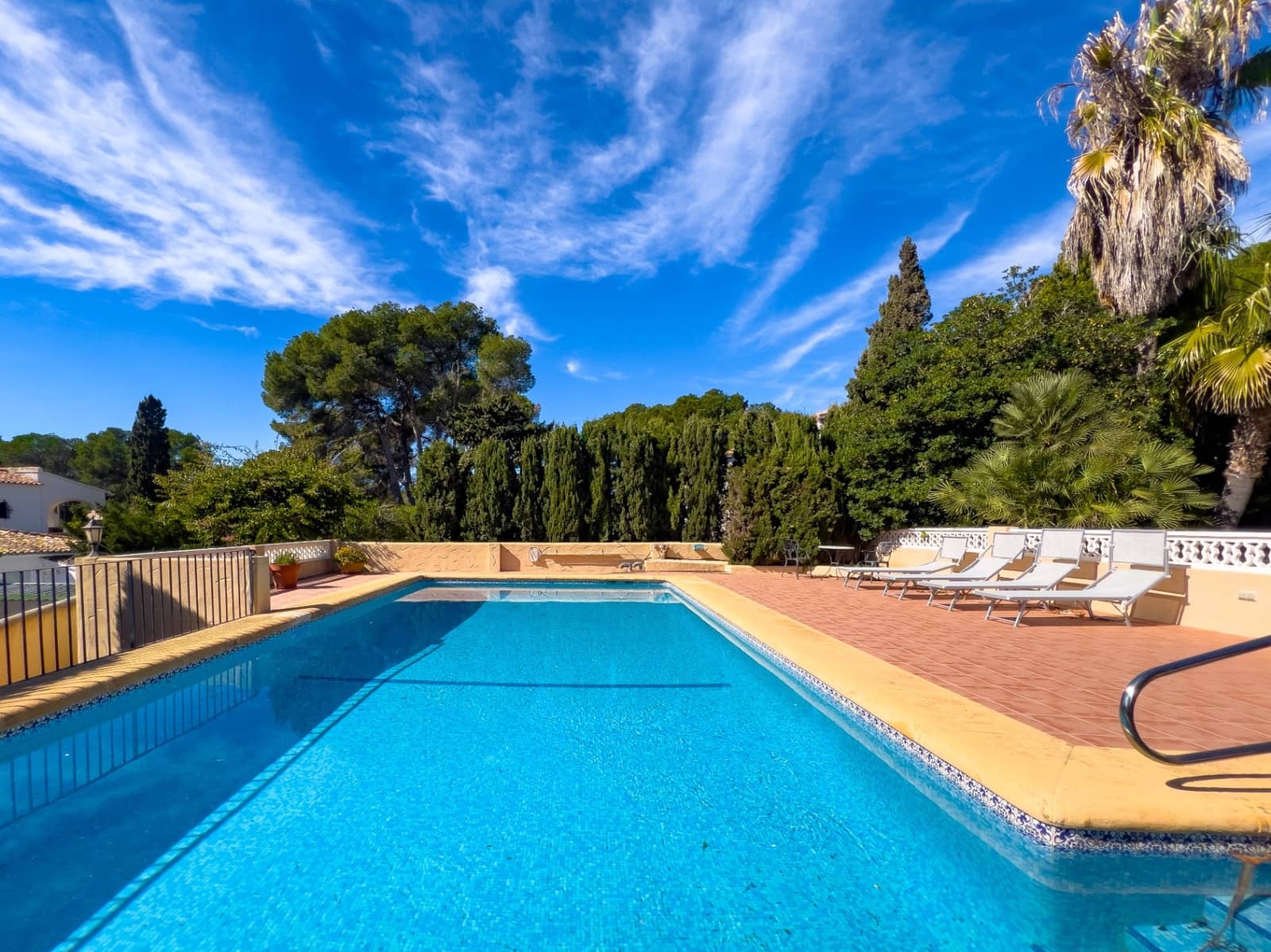 Chalet de 2 habitaciones en Moraira en venta con piscina garaje - 1.425.000 € (Ref: 10086814)