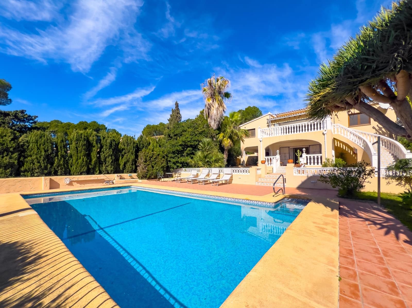 Chalet de 2 habitaciones en Moraira en venta con piscina garaje - 1.425.000 € (Ref: 10086814)