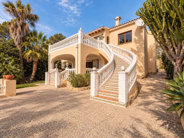 2 makuuhuone Huvila myytävänä paikassa Moraira, Teulada-Moraira mukana uima-altaan 
autotalli - 1 425 000 € (Ref: 10086814)