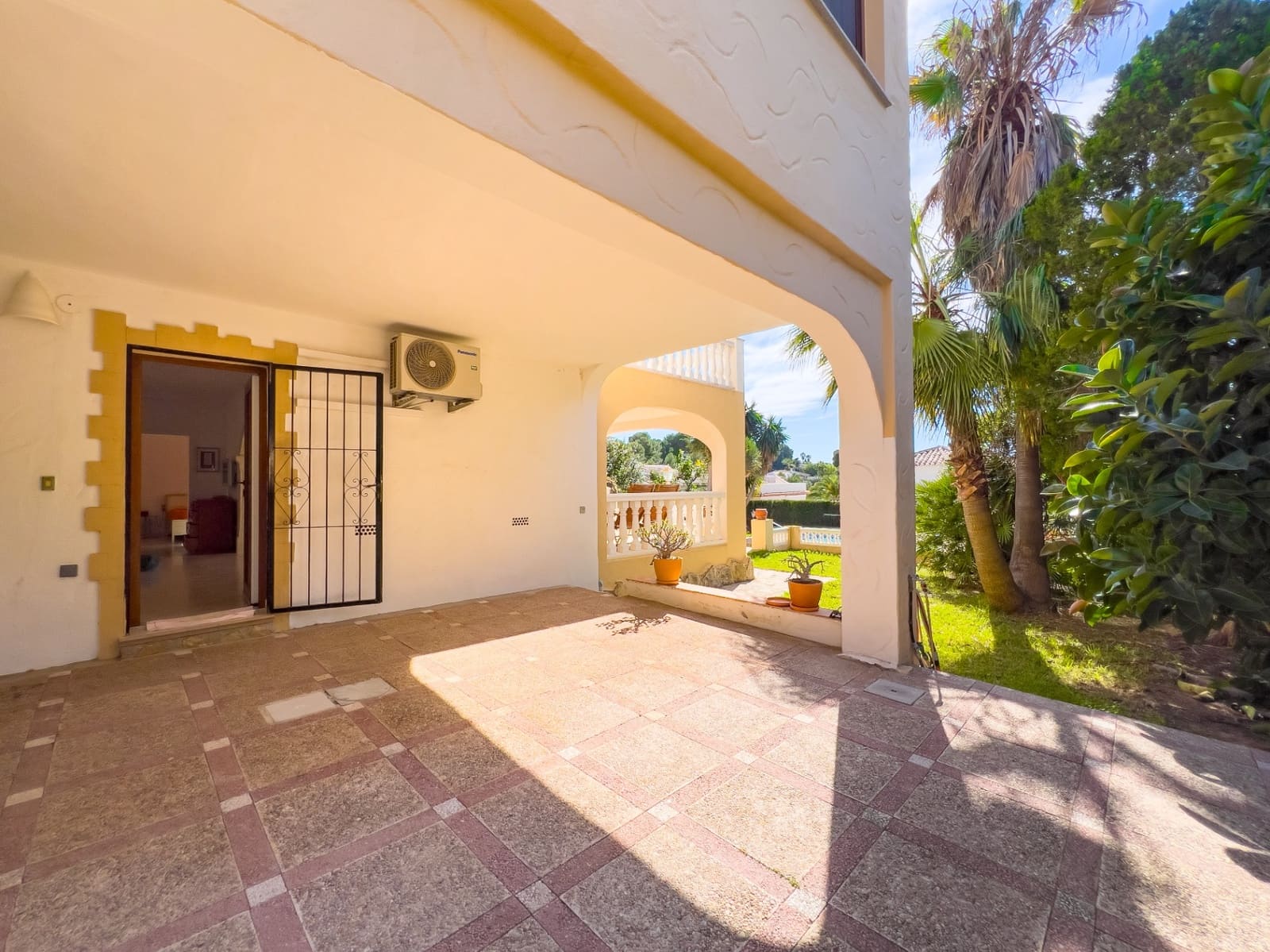 Chalet de 2 habitaciones en Moraira en venta con piscina garaje - 1.425.000 € (Ref: 10086814)