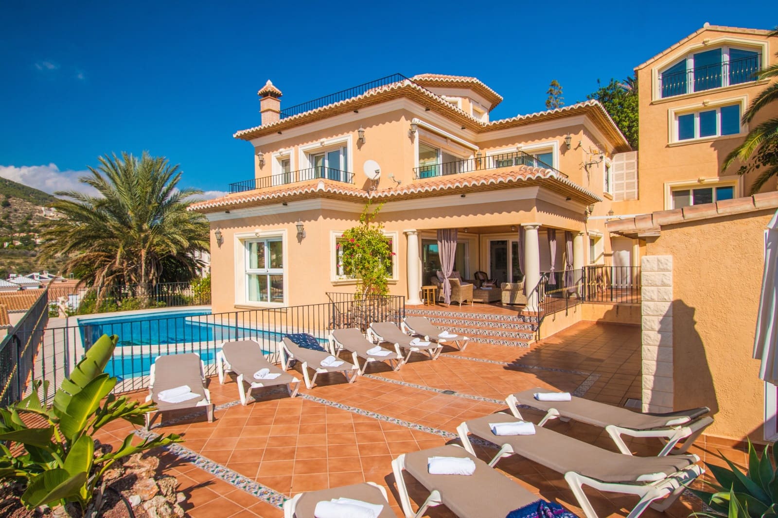 5 Zimmer Villa zu verkaufen in Calpe / Calp mit Pool - 1.900.000 € (Ref: 10086816)