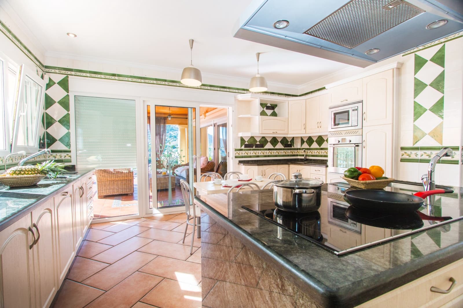 5 Zimmer Villa zu verkaufen in Calpe / Calp mit Pool - 1.900.000 € (Ref: 10086816)