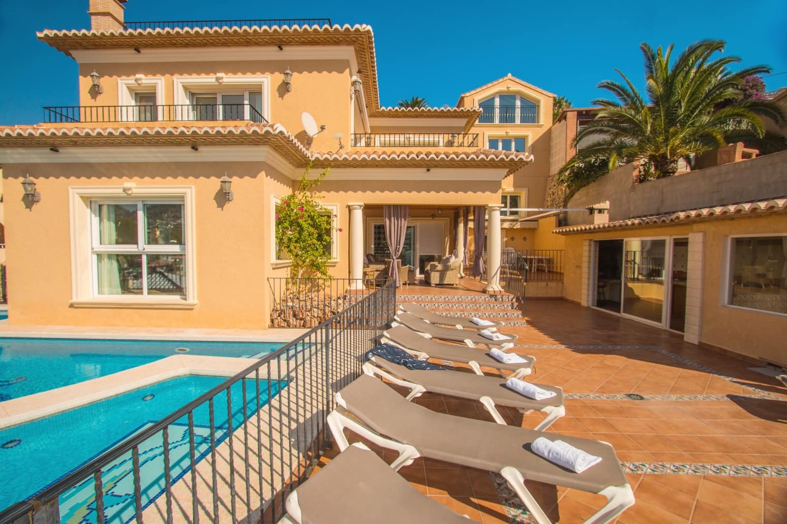 5 Zimmer Villa zu verkaufen in Calpe / Calp mit Pool - 1.900.000 € (Ref: 10086816)