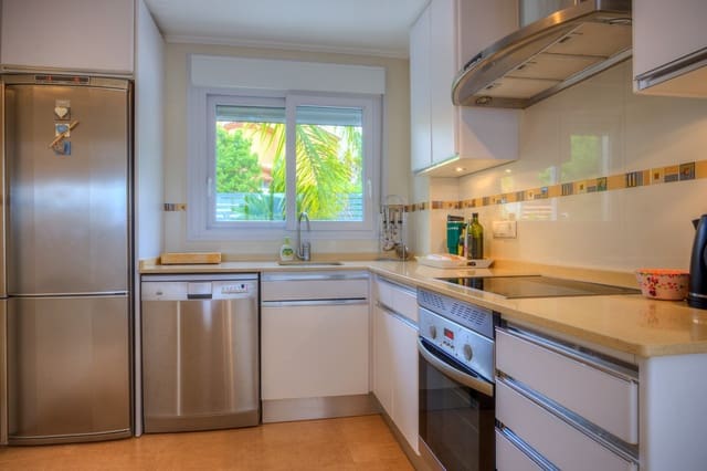3 soverom Villa til salgs i Moraira, Teulada-Moraira med svømmebasseng - € 450 000 (Ref: 10086817)