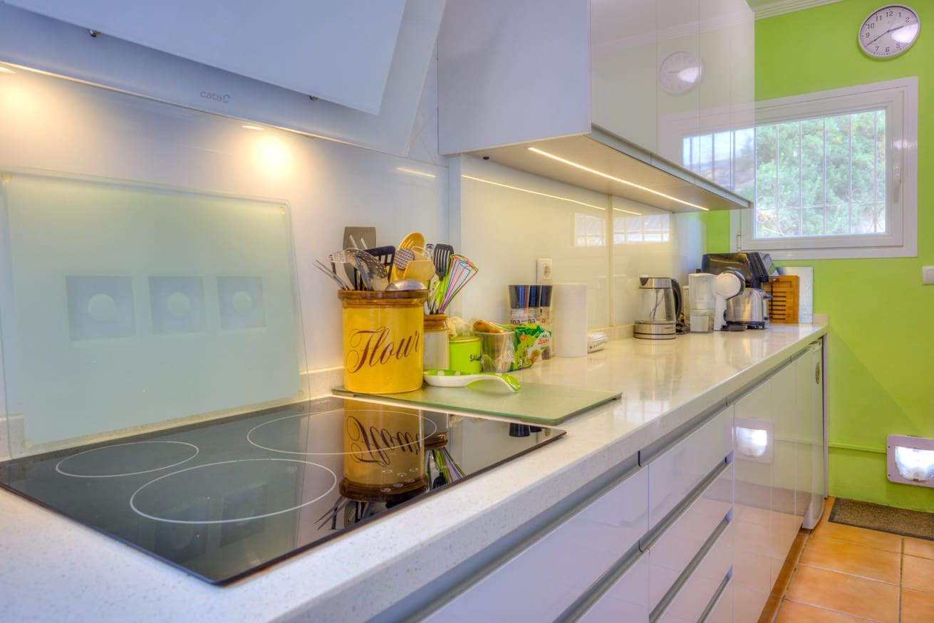 Chalet de 4 habitaciones en Benissa en venta con piscina garaje - 599.000 € (Ref: 10086820)