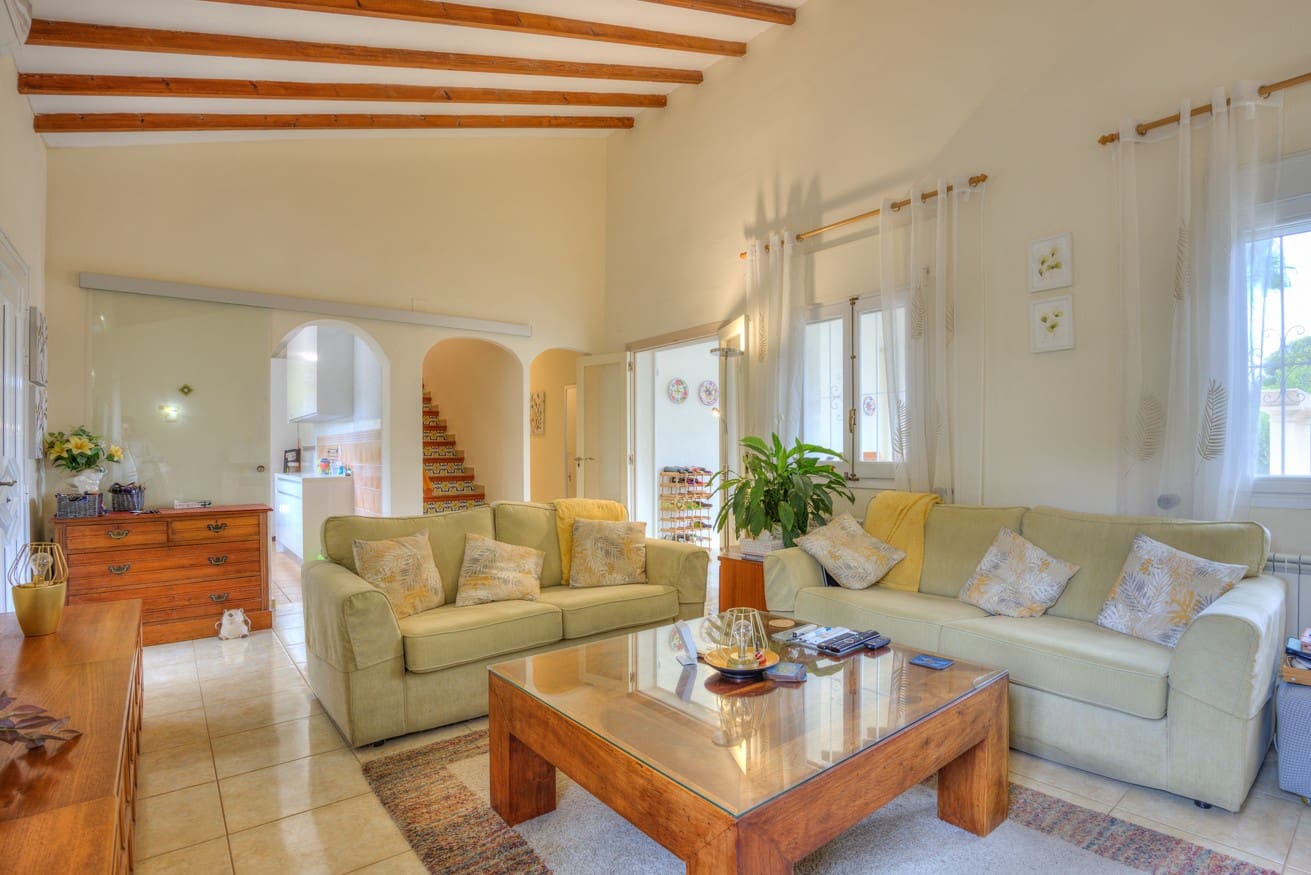 Chalet de 4 habitaciones en Benissa en venta con piscina garaje - 599.000 € (Ref: 10086820)