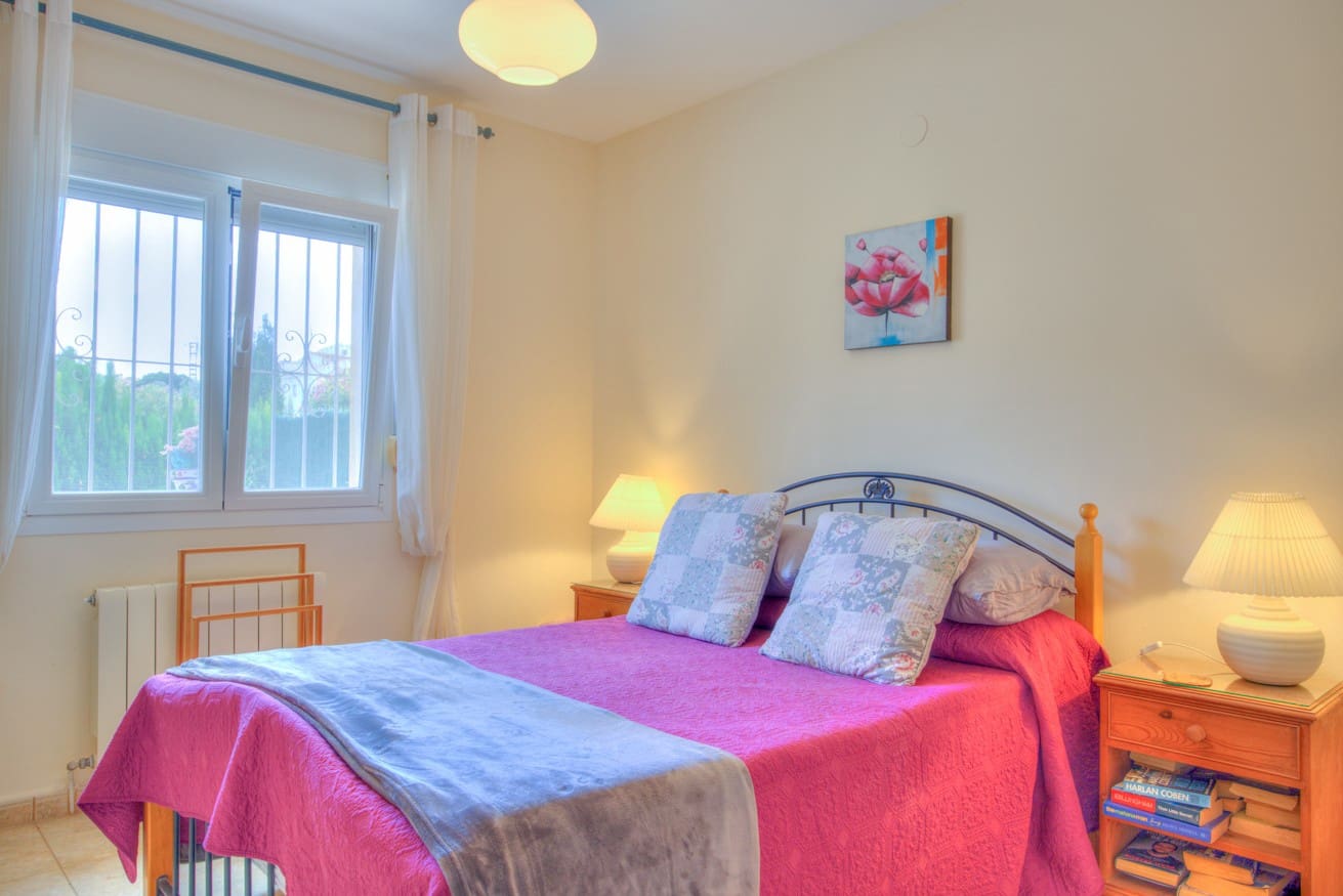 Chalet de 4 habitaciones en Benissa en venta con piscina garaje - 599.000 € (Ref: 10086820)