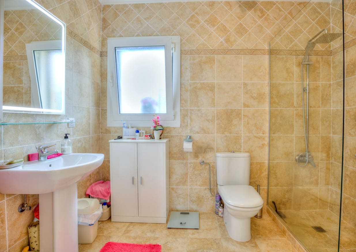 Chalet de 4 habitaciones en Benissa en venta con piscina garaje - 599.000 € (Ref: 10086820)