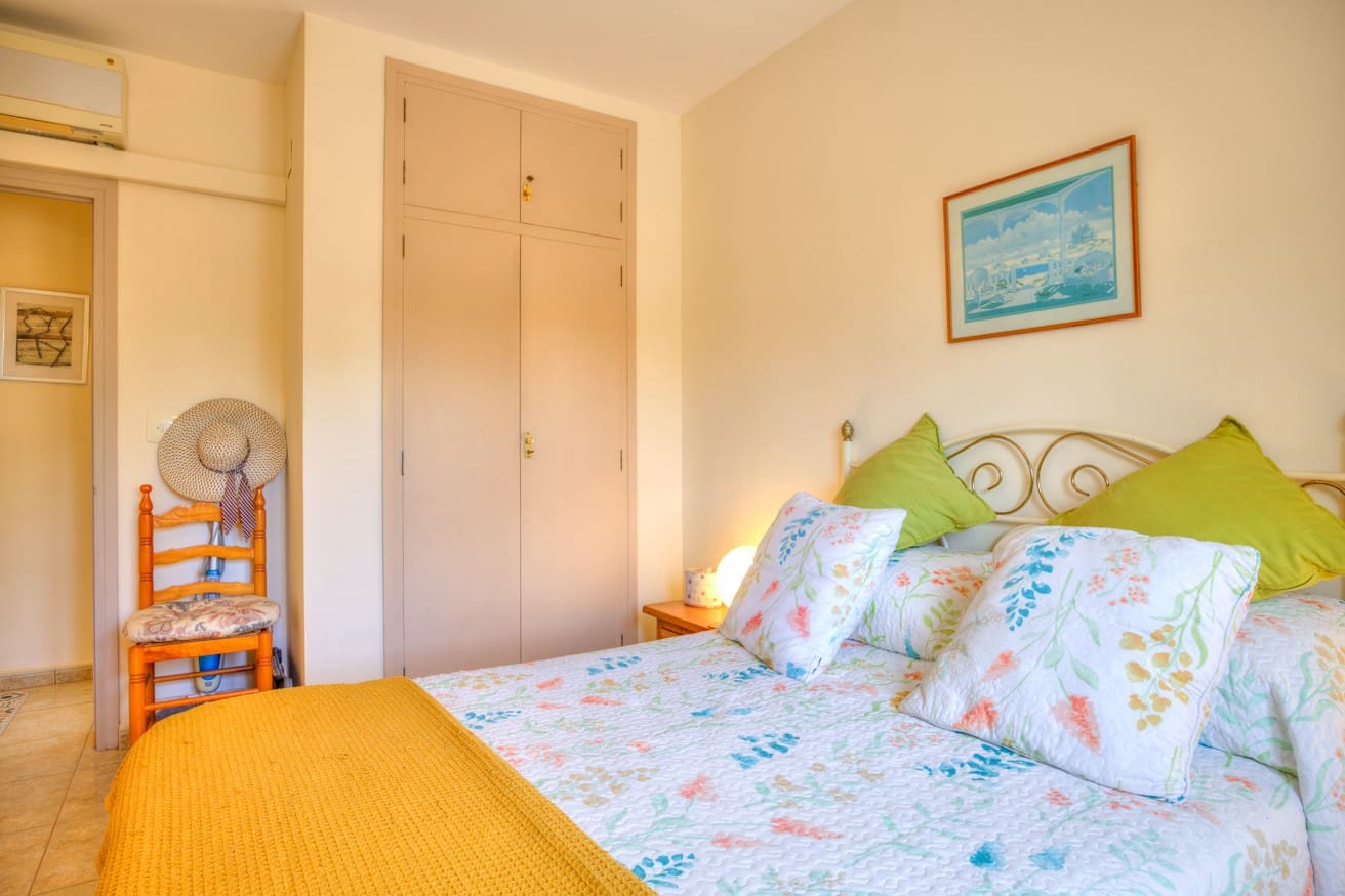 Chalet de 4 habitaciones en Benissa en venta con piscina garaje - 599.000 € (Ref: 10086820)