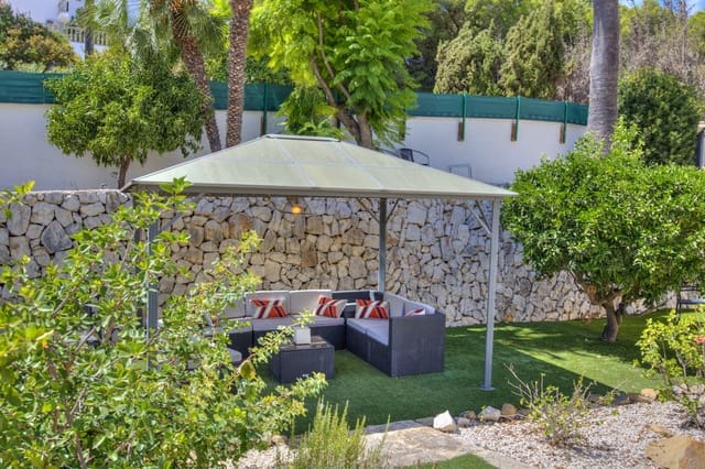 Chalet de 4 habitaciones en Benissa en venta con piscina garaje - 599.000 € (Ref: 10086820)