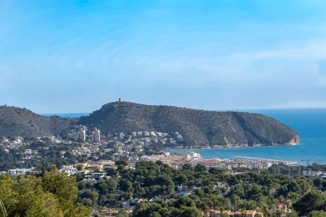 5 makuuhuone Huvila myytävänä paikassa Moraira, Teulada-Moraira mukana uima-altaan 
autotalli - 1 099 000 € (Ref: 10086821)
