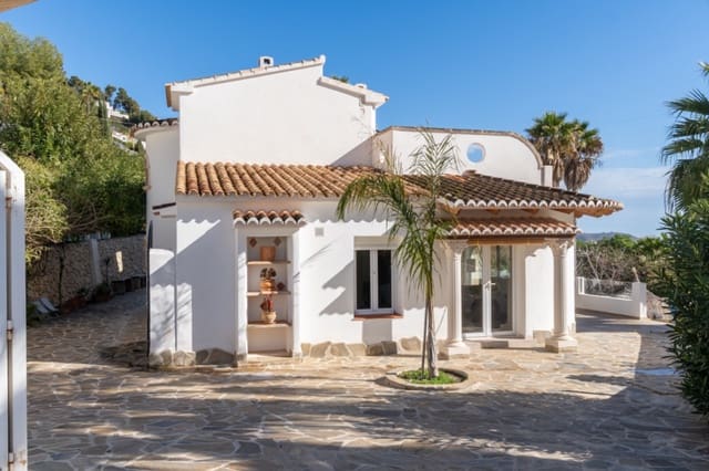 5 makuuhuone Huvila myytävänä paikassa Moraira, Teulada-Moraira mukana uima-altaan 
autotalli - 1 099 000 € (Ref: 10086821)