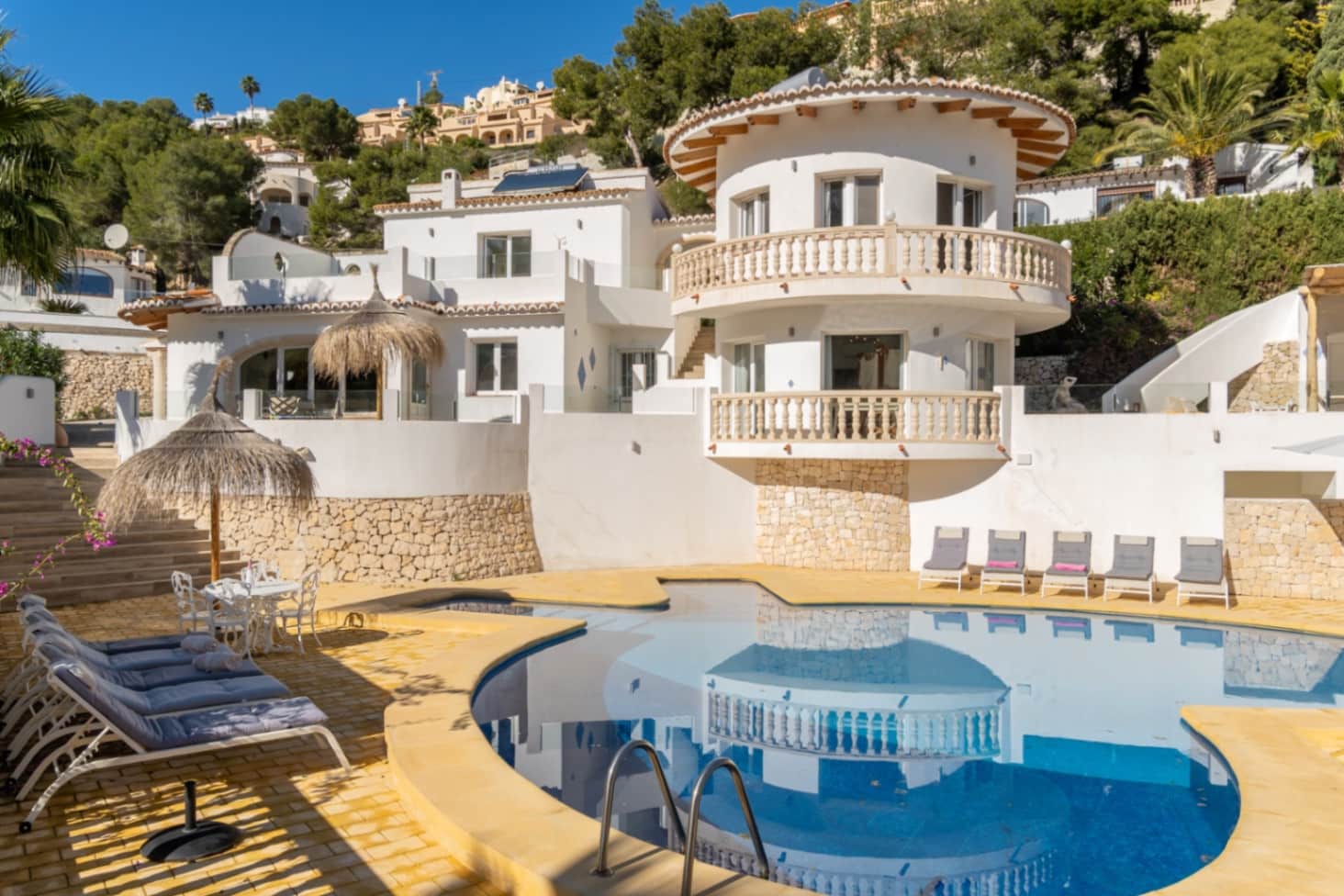 5 sovrum Villa till salu i Moraira med pool garage - 1 099 000 € (Ref: 10086821)