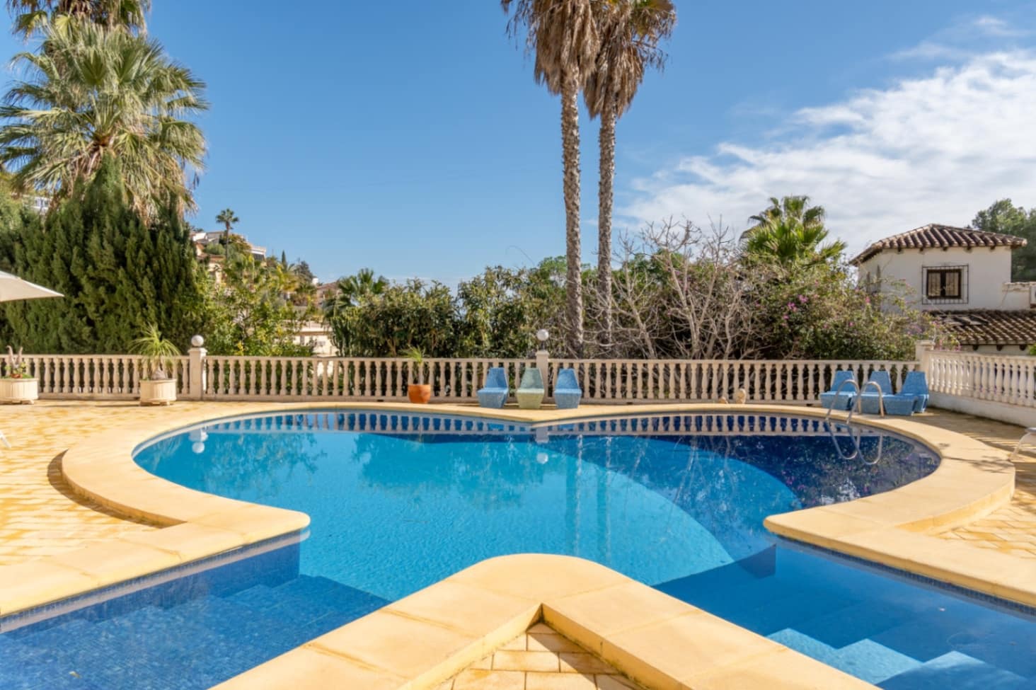 5 sovrum Villa till salu i Moraira med pool garage - 1 099 000 € (Ref: 10086821)