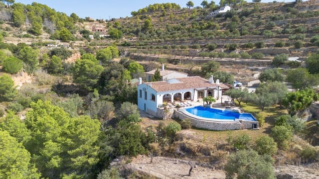 Finca/Casa Rural de 4 habitaciones en Benissa en venta con piscina - 765.000 € (Ref: 10086822)