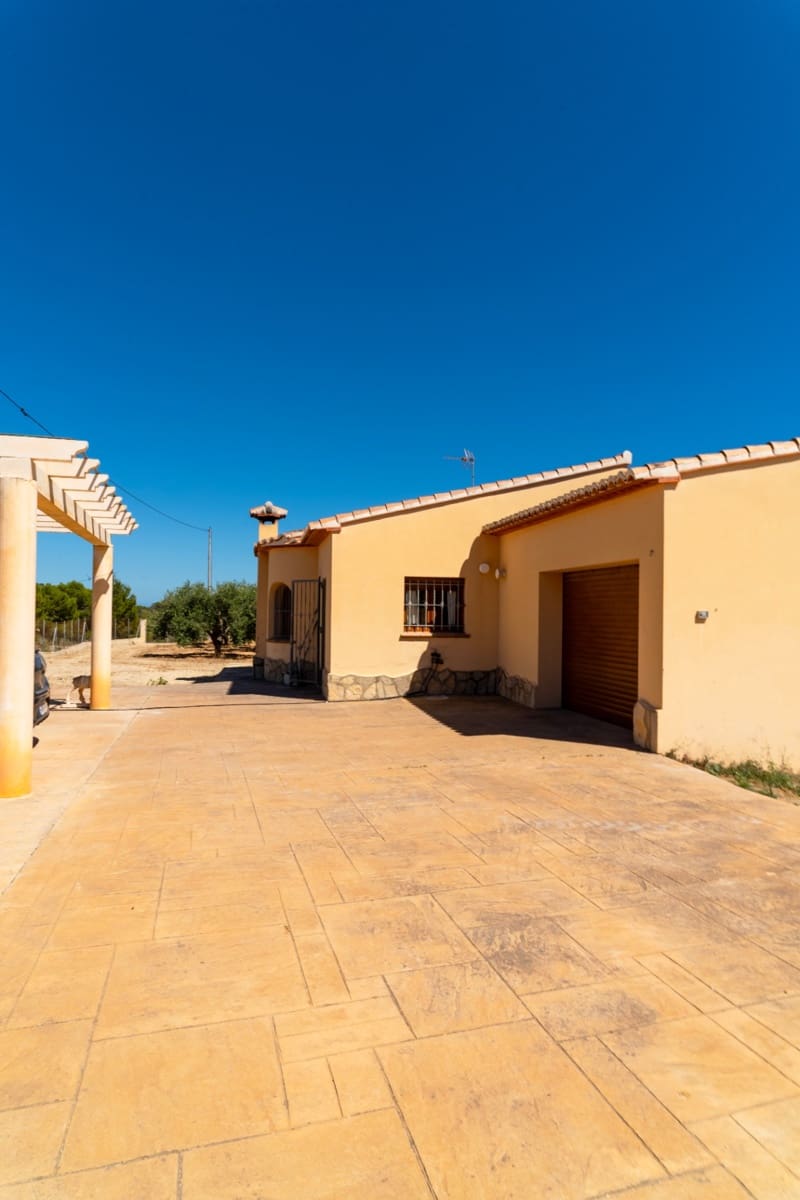 Chalet de 2 habitaciones en Benissa en venta con garaje - 450.000 € (Ref: 10086824)