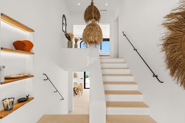 3 slaapkamer Villa te koop in Benissa met zwembad garage - € 2.995.000 (Ref: 10086828)