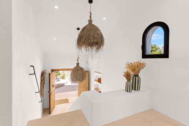 3 slaapkamer Villa te koop in Benissa met zwembad garage - € 2.995.000 (Ref: 10086828)