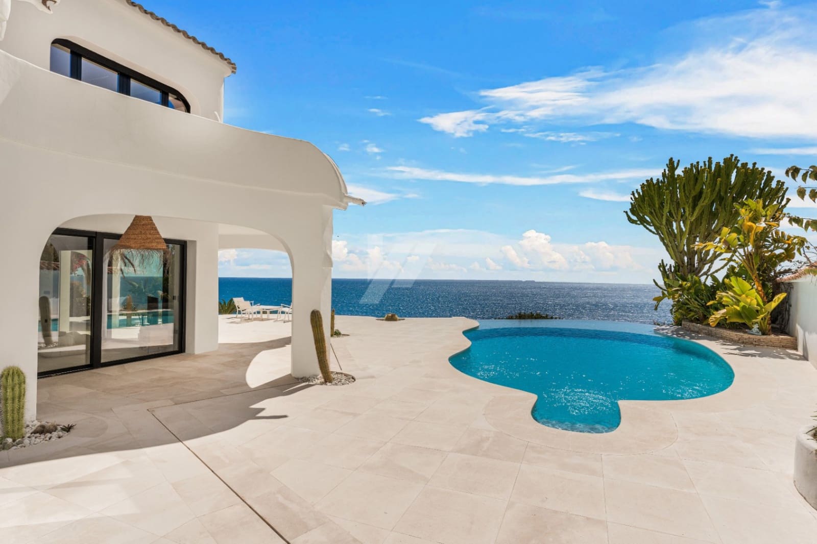 3 slaapkamer Villa te koop in Benissa met zwembad garage - € 2.995.000 (Ref: 10086828)