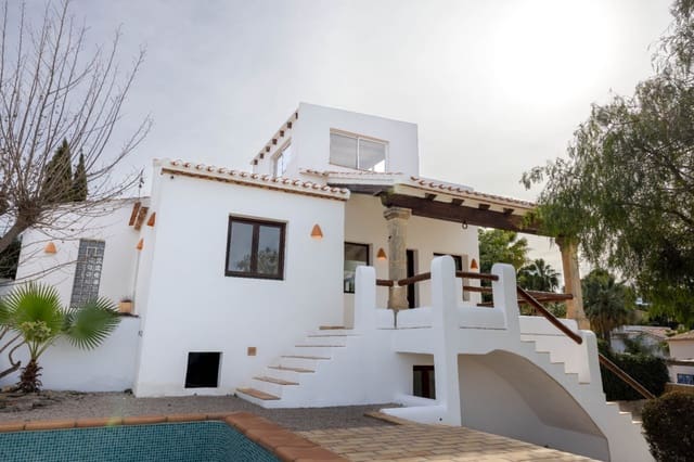 Chalet de 3 habitaciones en Javea / Xàbia en venta con piscina garaje - 790.000 € (Ref: 10086829)