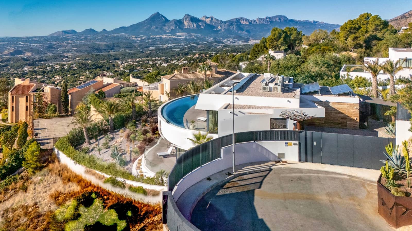 5 slaapkamer Villa te koop in Altea met zwembad garage - € 3.650.000 (Ref: 10086833)