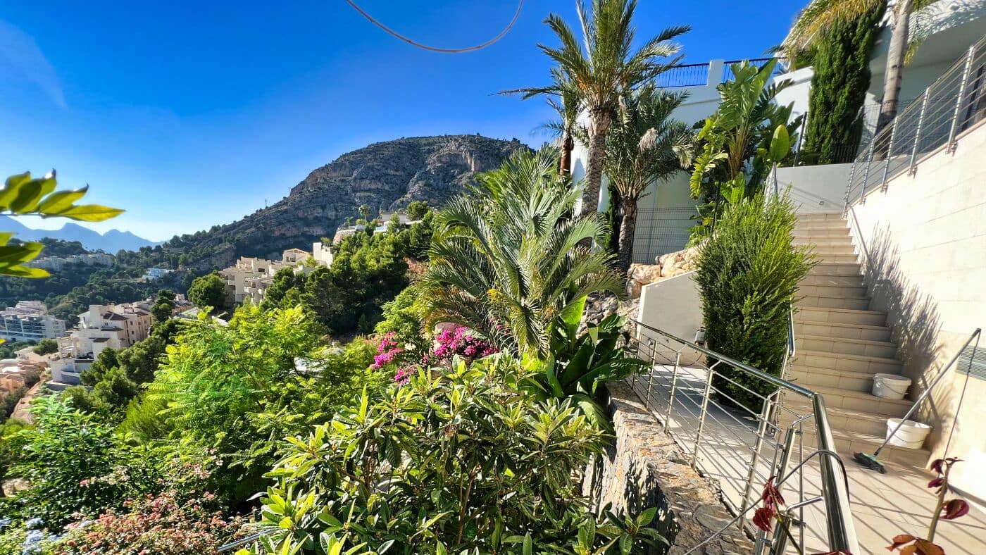 5 sovrum Villa till salu i Altea med pool garage - 2 480 000 € (Ref: 10086835)