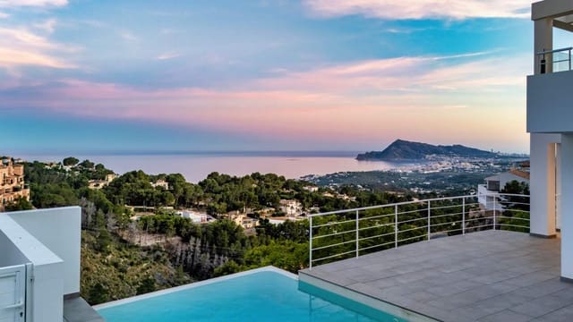 3 soverom Villa til salgs i Altea med svømmebasseng garasje - € 1 295 000 (Ref: 10086836)