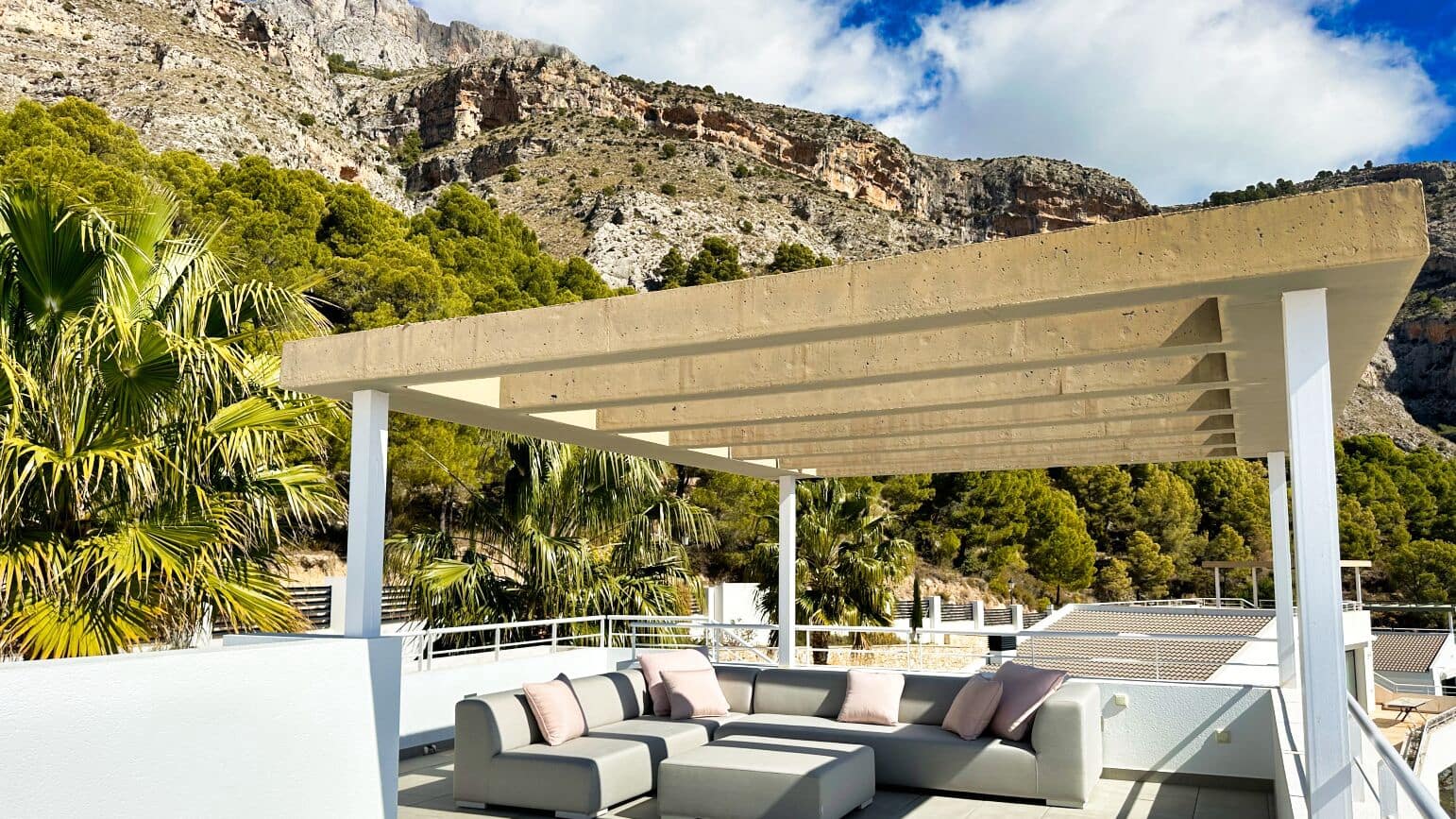 3 soverom Villa til salgs i Altea med svømmebasseng garasje - € 1 295 000 (Ref: 10086836)