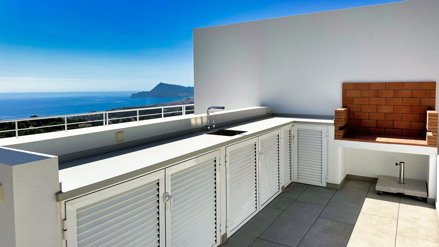 3 soverom Villa til salgs i Altea med svømmebasseng garasje - € 1 295 000 (Ref: 10086836)