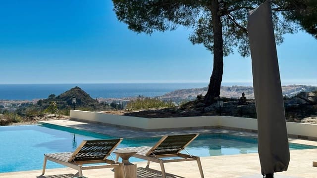 Chalet de 5 habitaciones en Altea en venta con piscina - 1.975.000 € (Ref: 10086839)