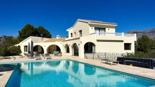 Chalet de 5 habitaciones en Altea en venta con piscina - 1.975.000 € (Ref: 10086839)
