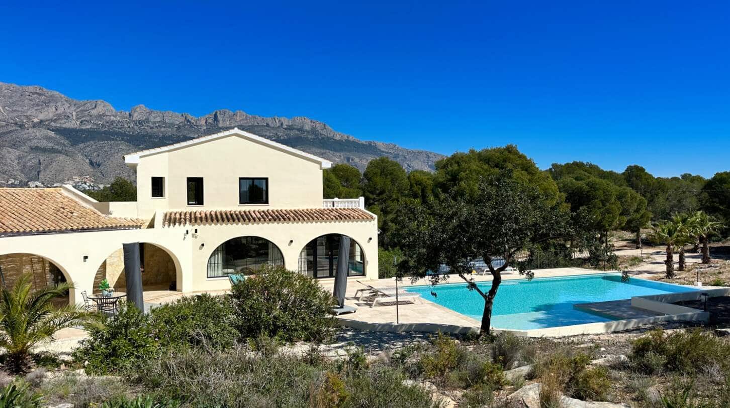 Chalet de 5 habitaciones en Altea en venta con piscina - 1.975.000 € (Ref: 10086839)